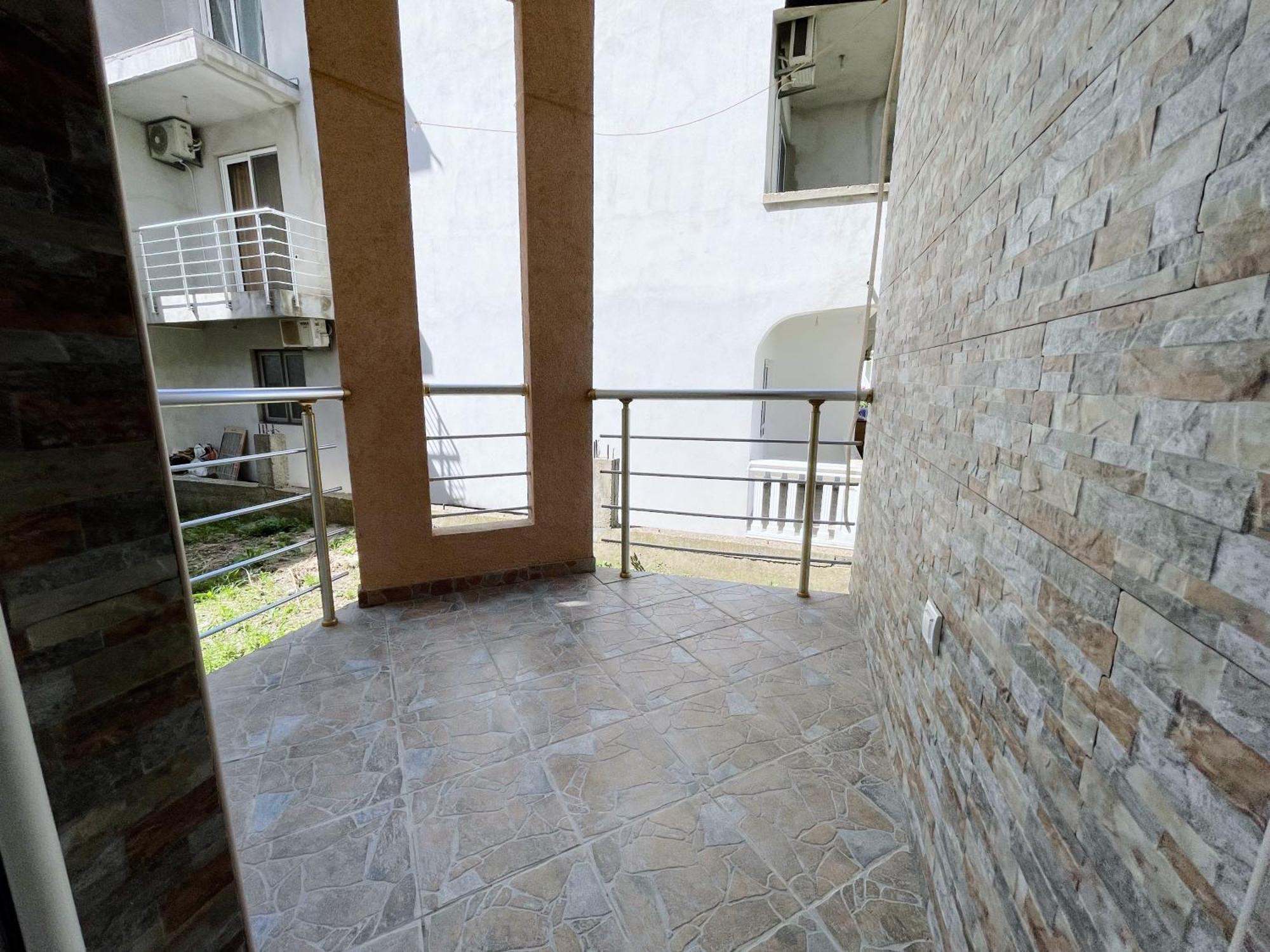 Guest House Koliqi - Hotel & Apartments Ülgün Dış mekan fotoğraf